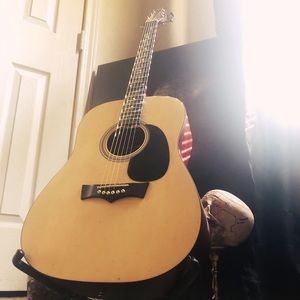 « Hardy’s Guitar » guitar;decor;Interior decor